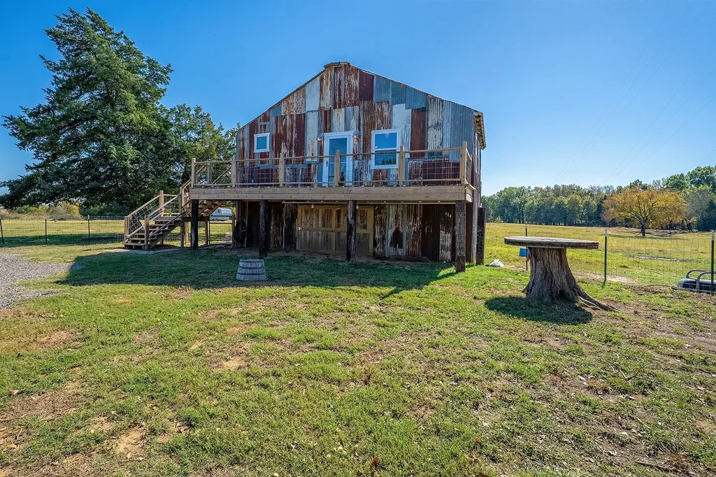1696 County Road 222 Gainesville TX 76240