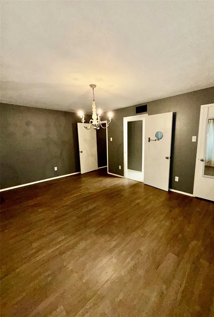 7855 Meadow Park Drive Dallas TX 75230
