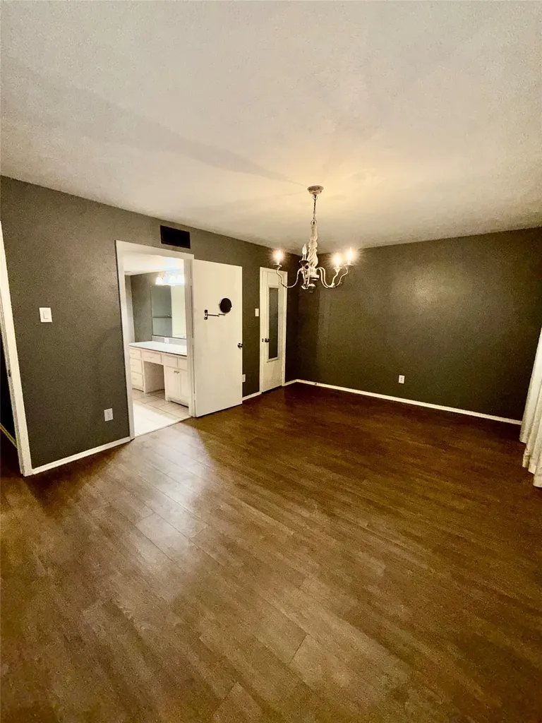 7855 Meadow Park Drive Dallas TX 75230