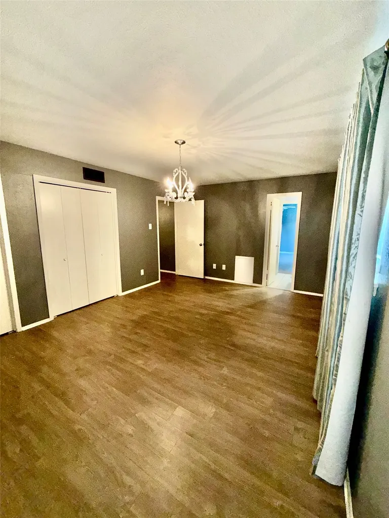 7855 Meadow Park Drive Dallas TX 75230