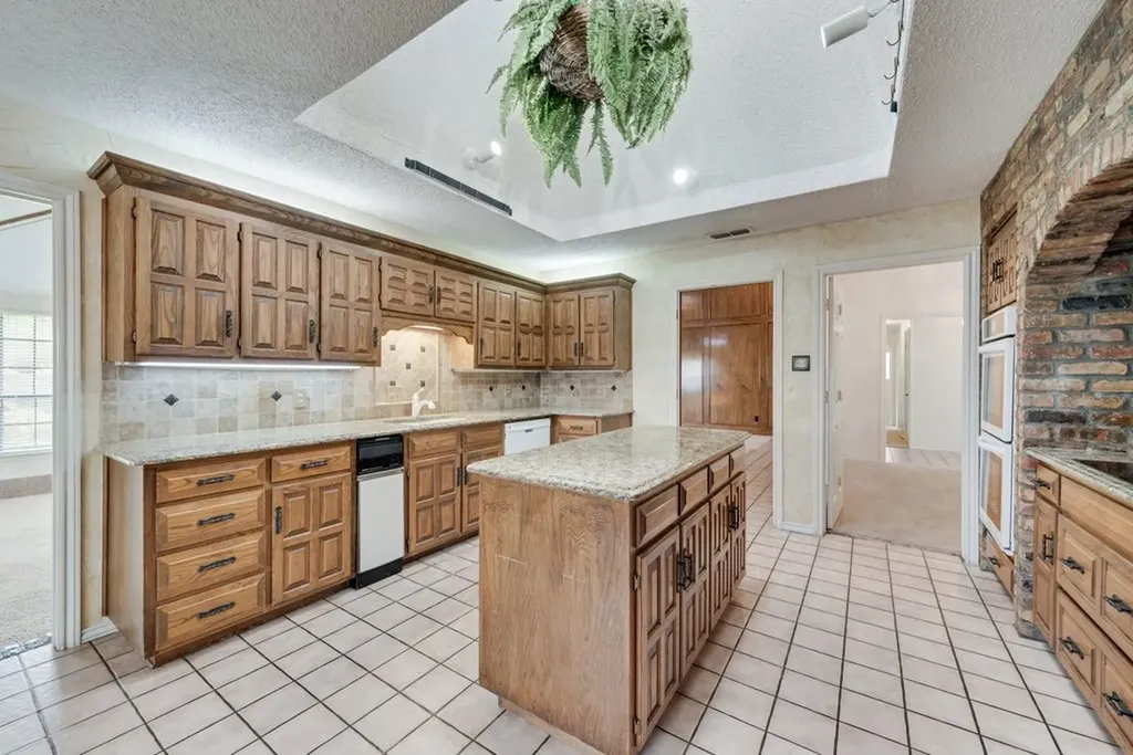 7005 Lake Mead Boulevard Arlington TX 76016