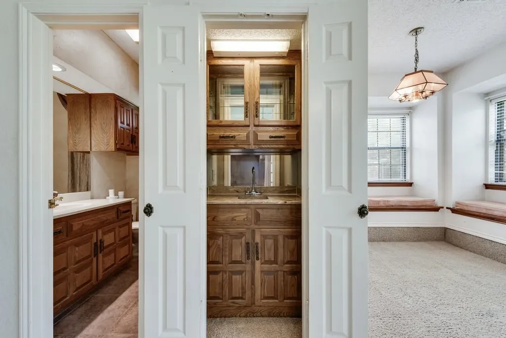 7005 Lake Mead Boulevard Arlington TX 76016