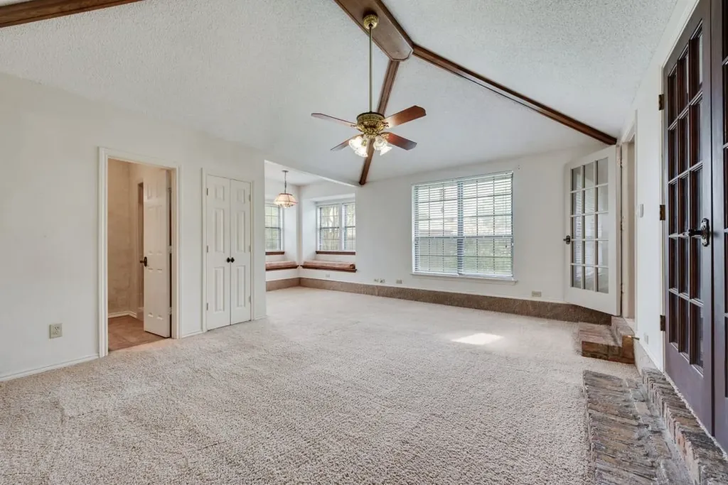 7005 Lake Mead Boulevard Arlington TX 76016