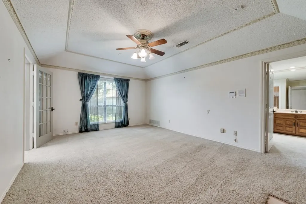 7005 Lake Mead Boulevard Arlington TX 76016