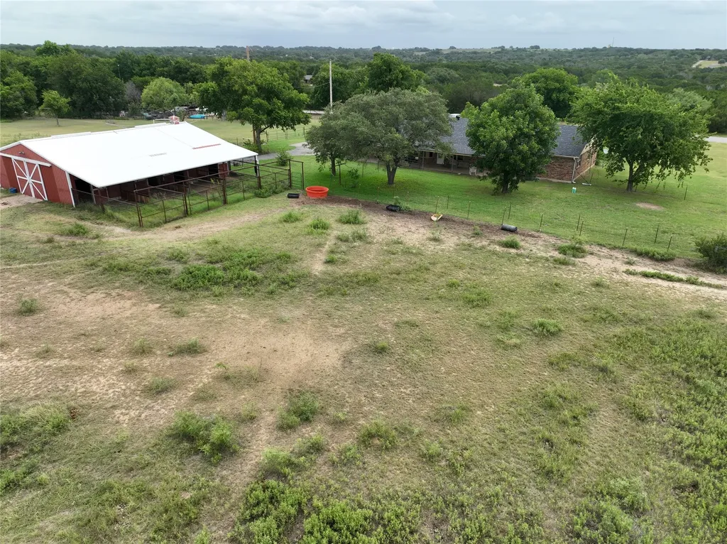 377C County Road 3244 Hico TX 76457