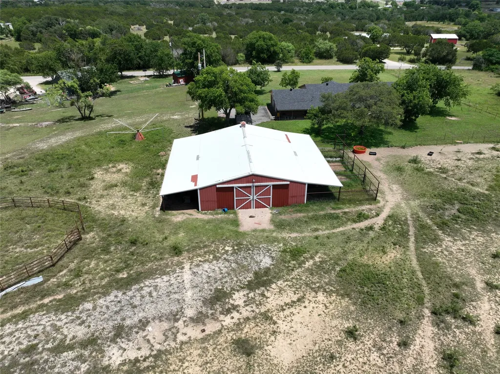 377C County Road 3244 Hico TX 76457