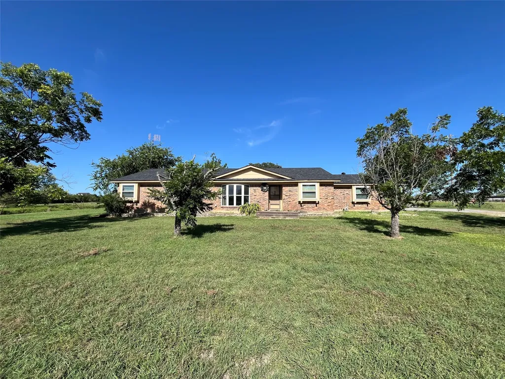 377C County Road 3244 Hico TX 76457