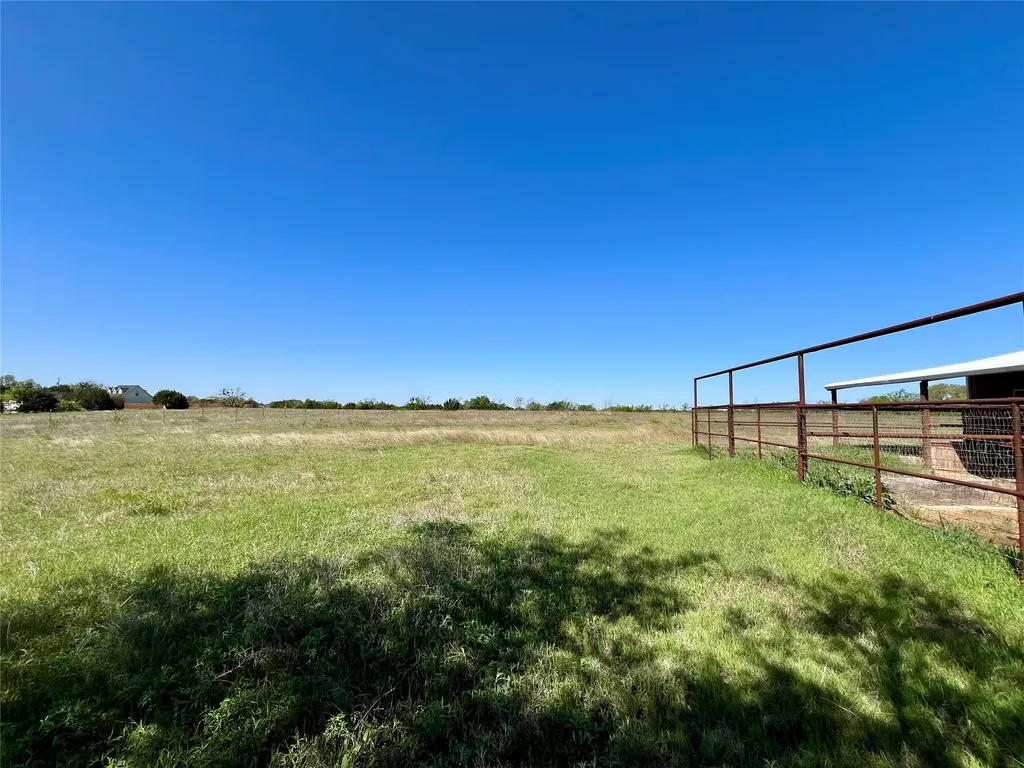377C County Road 3244 Hico TX 76457