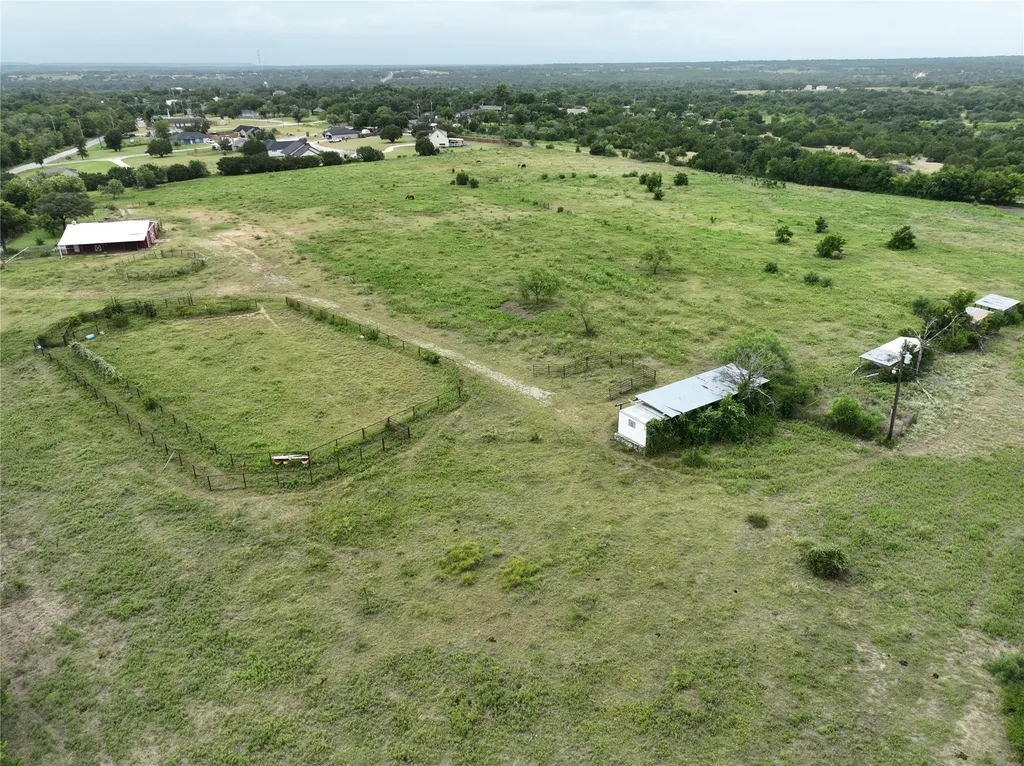 377C County Road 3244 Hico TX 76457