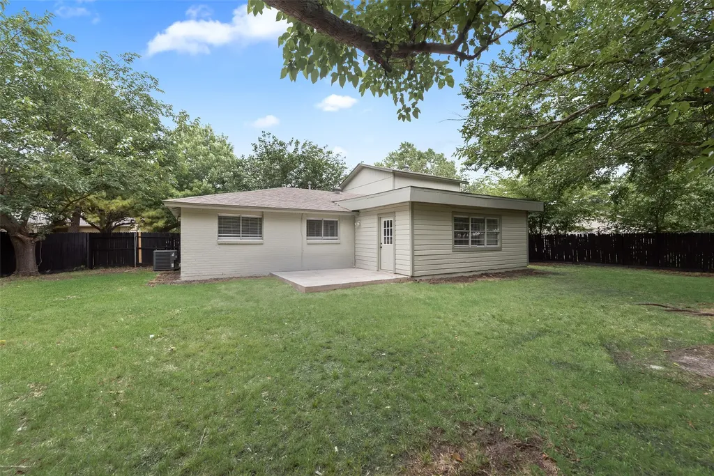 3715 Maxwell Court Arlington TX 76015