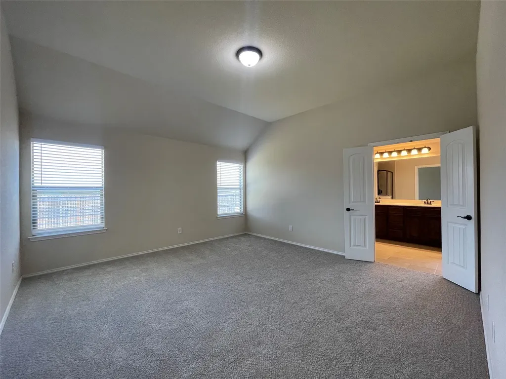 2120 Blakely Court Fort Worth TX 76134