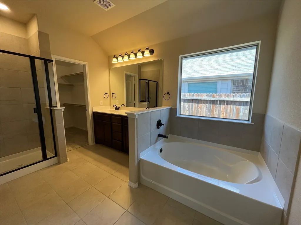 2120 Blakely Court Fort Worth TX 76134