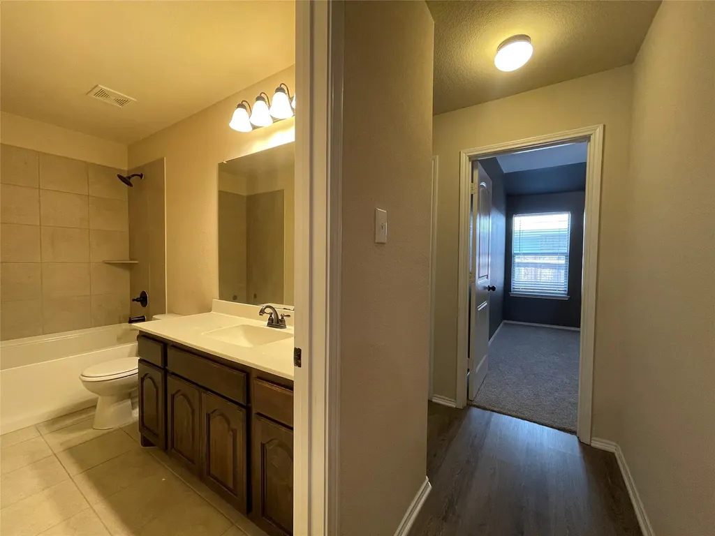 2120 Blakely Court Fort Worth TX 76134