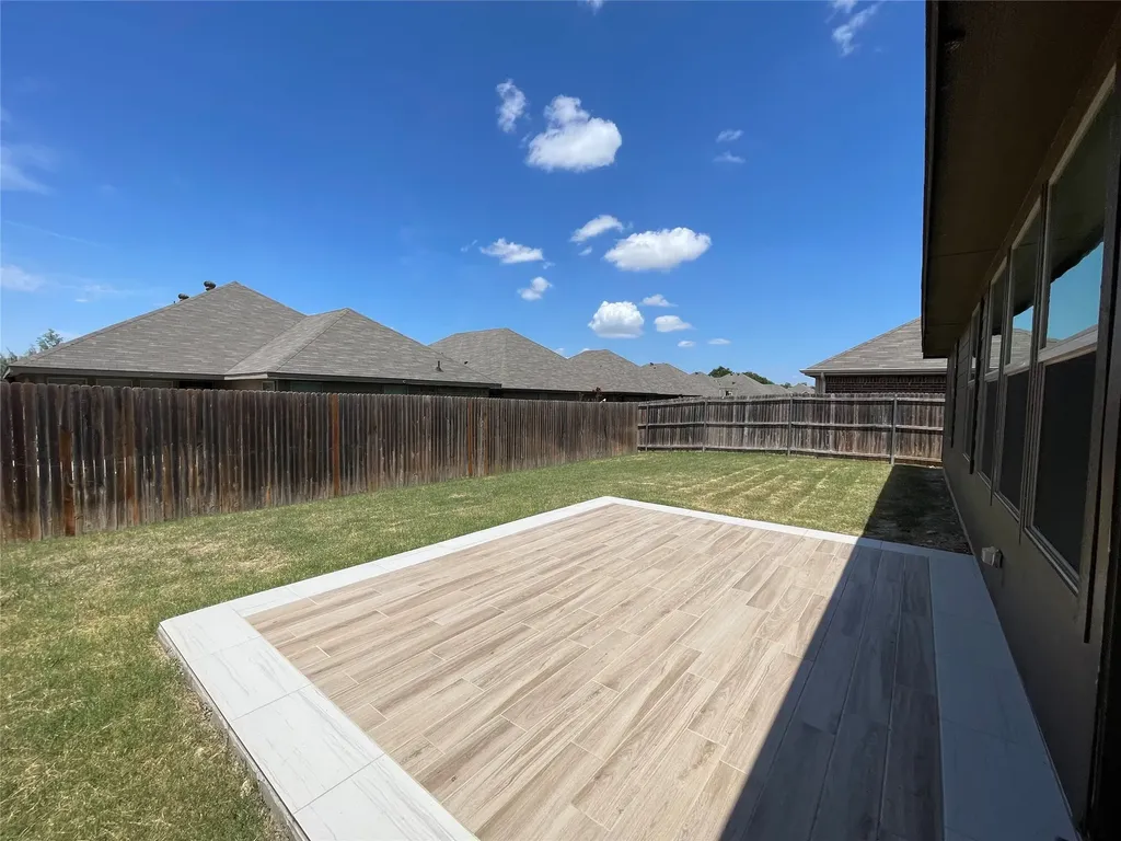 2120 Blakely Court Fort Worth TX 76134