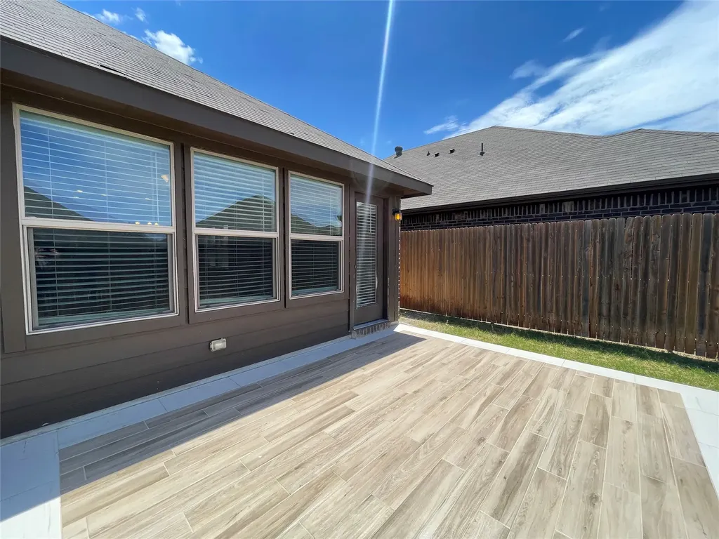 2120 Blakely Court Fort Worth TX 76134