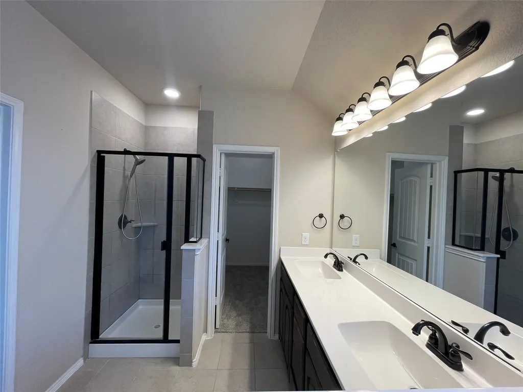 2120 Blakely Court Fort Worth TX 76134