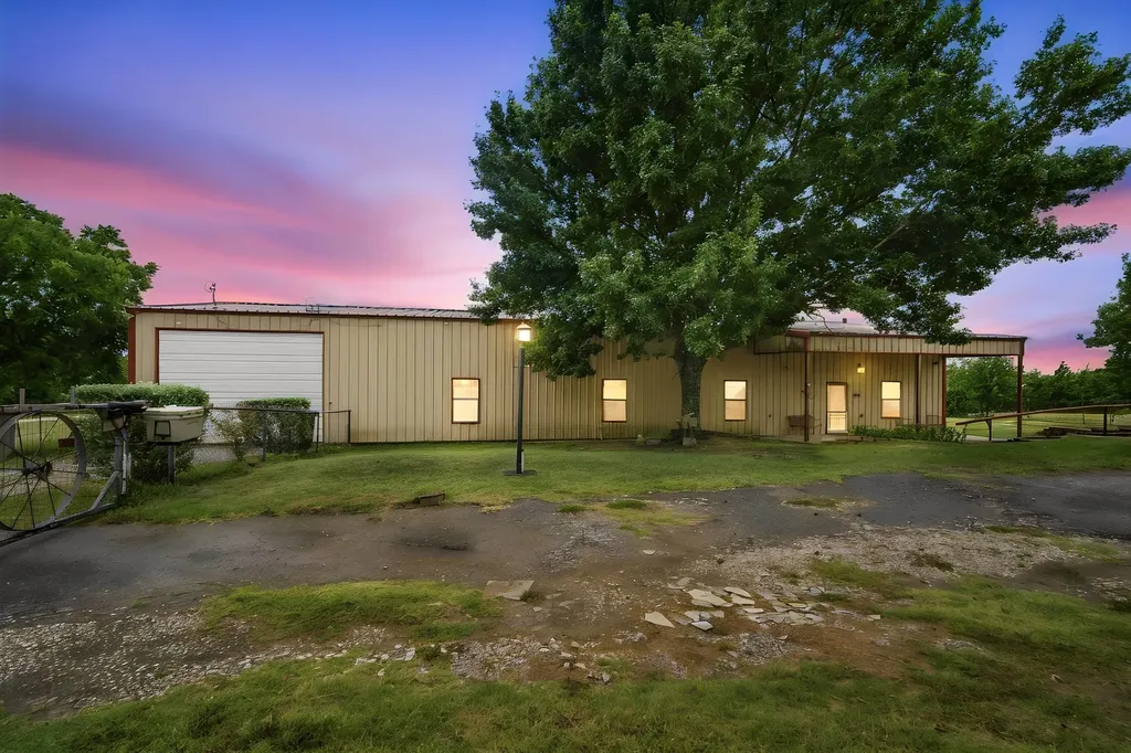 5821 Waterworks Road Midlothian TX 76065