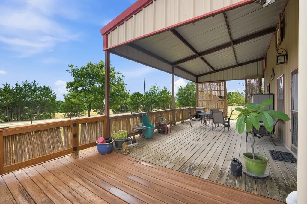 5821 Waterworks Road Midlothian TX 76065