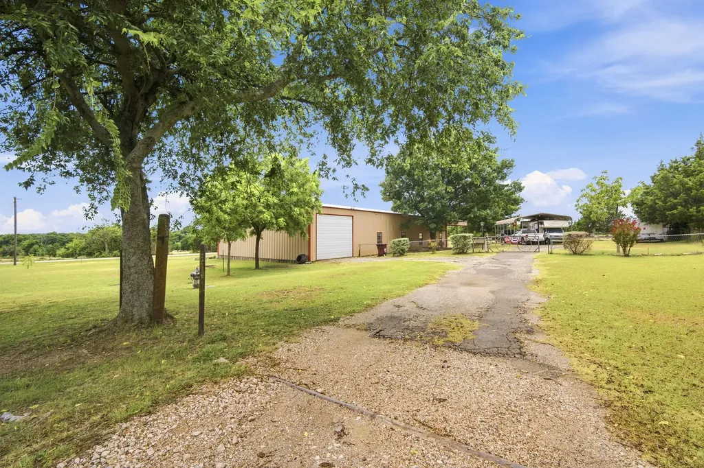 5821 Waterworks Road Midlothian TX 76065