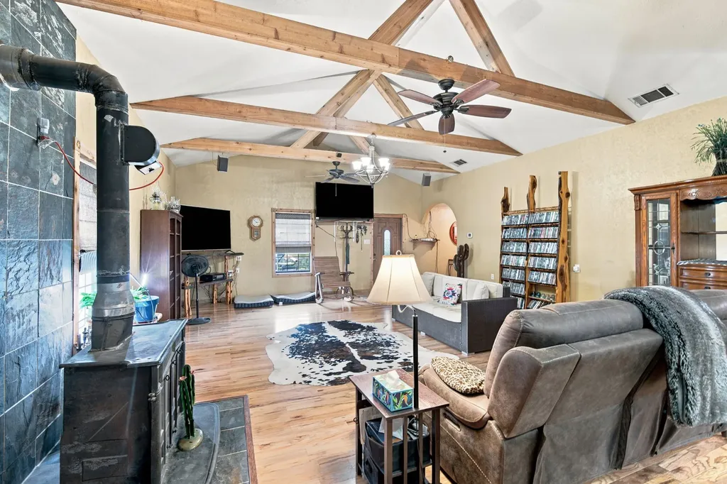 5821 Waterworks Road Midlothian TX 76065