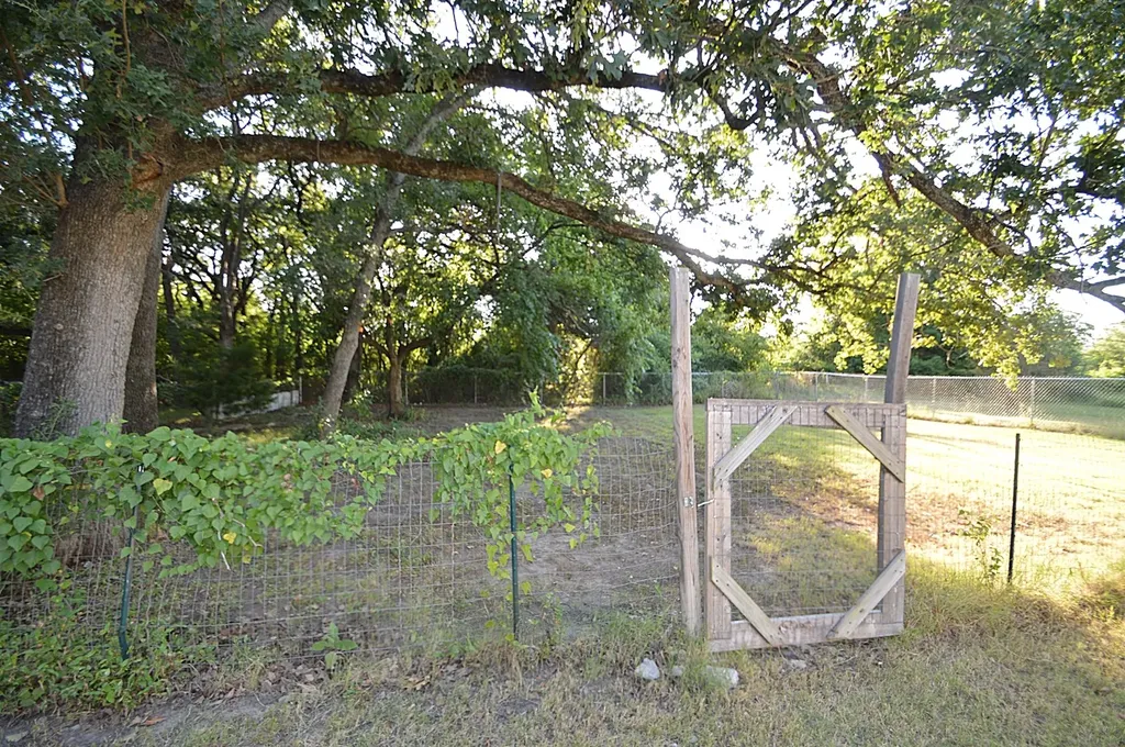 201 Kirk Lane West Tawakoni TX 75474