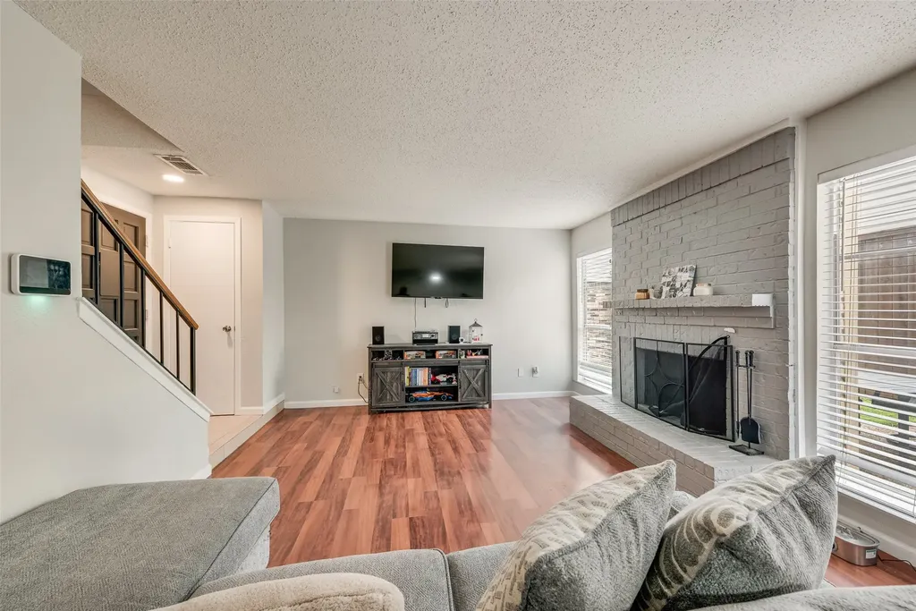 2643 Via Ventura Circle Carrollton TX 75006