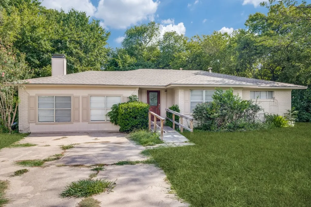 3110 Heather Lane Denton TX 76209