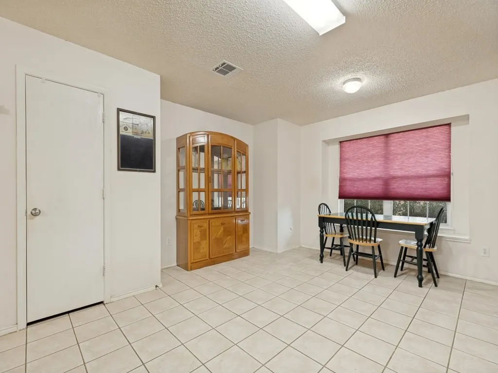 9809 Nixon Drive Mckinney TX 75072