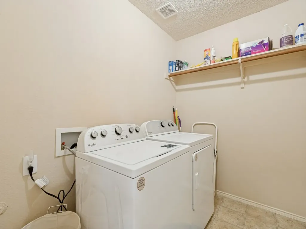 9809 Nixon Drive Mckinney TX 75072