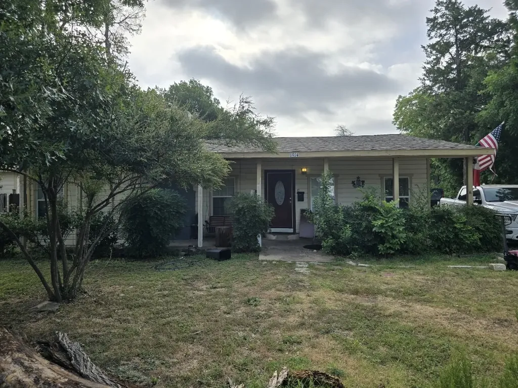1914 S Polk Street Dallas TX 75224