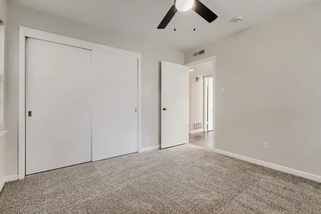 1405 Oak Grove Road Fort Worth TX 76134