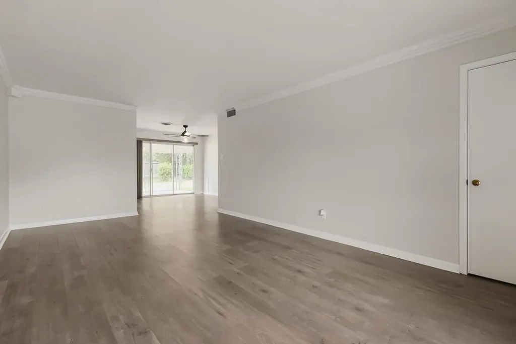 1405 Oak Grove Road Fort Worth TX 76134