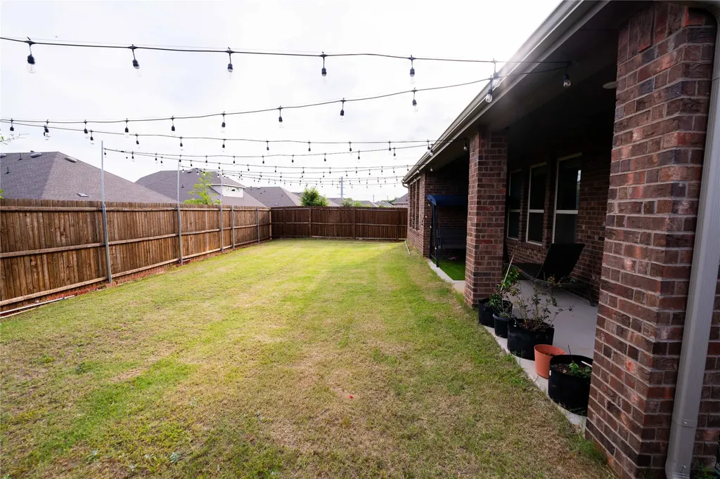 9820 Elk Falls Lane Aubrey TX 76227