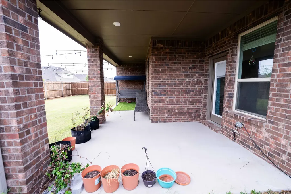 9820 Elk Falls Lane Aubrey TX 76227