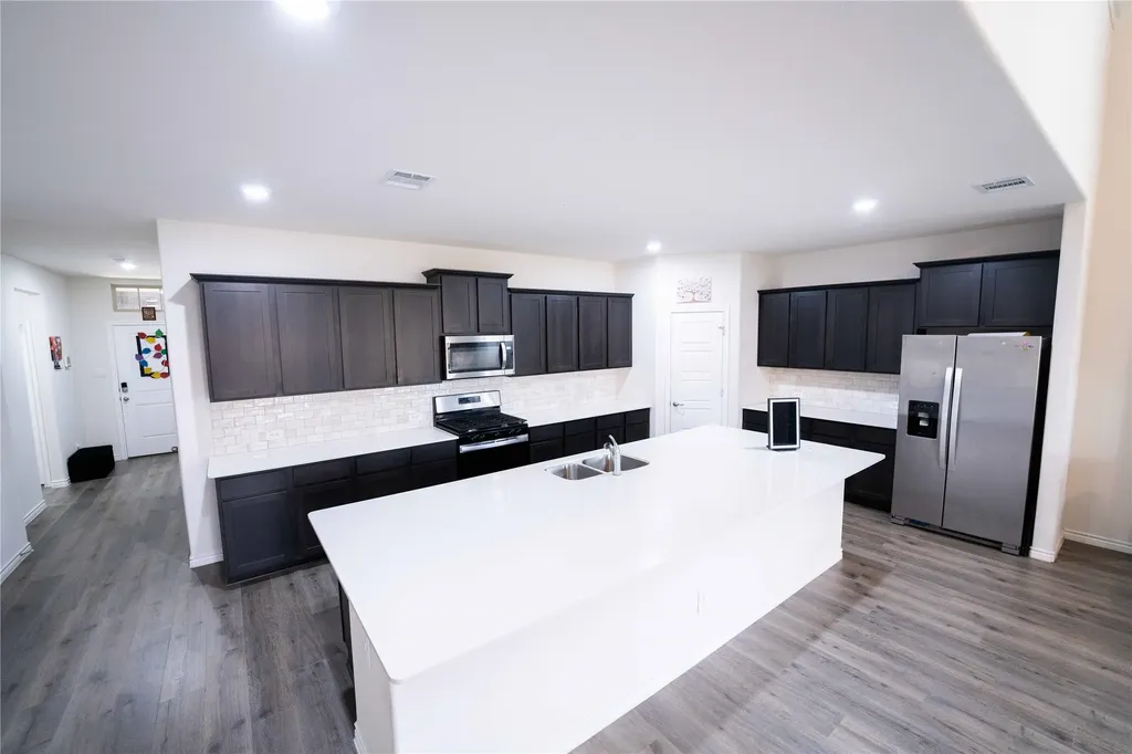 9820 Elk Falls Lane Aubrey TX 76227