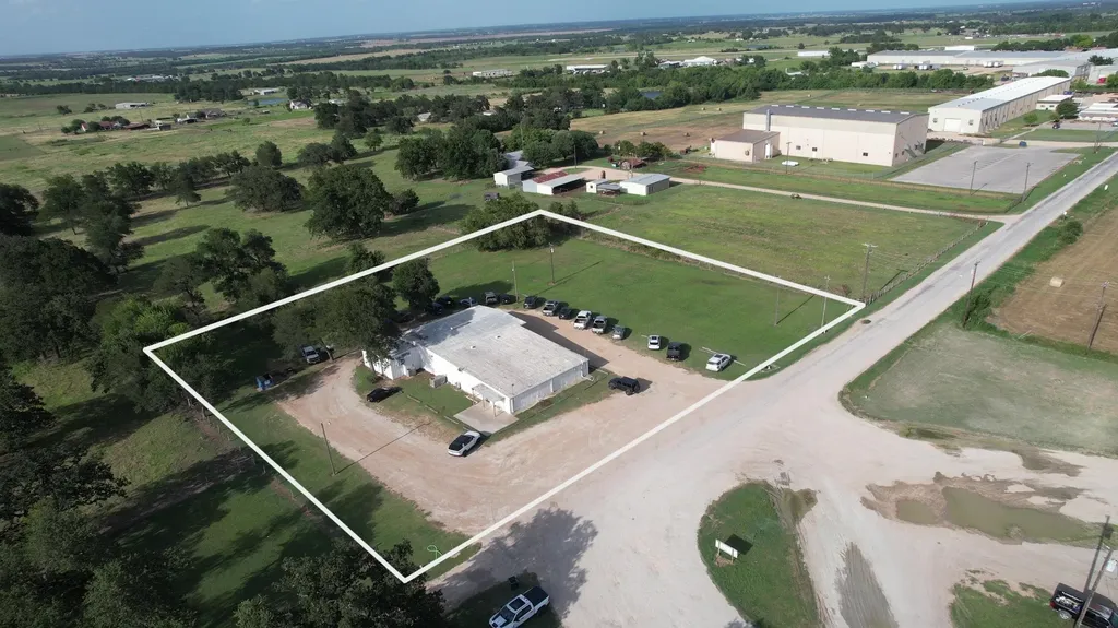1710 Industrial Blvd Boulevard Cameron TX 76520