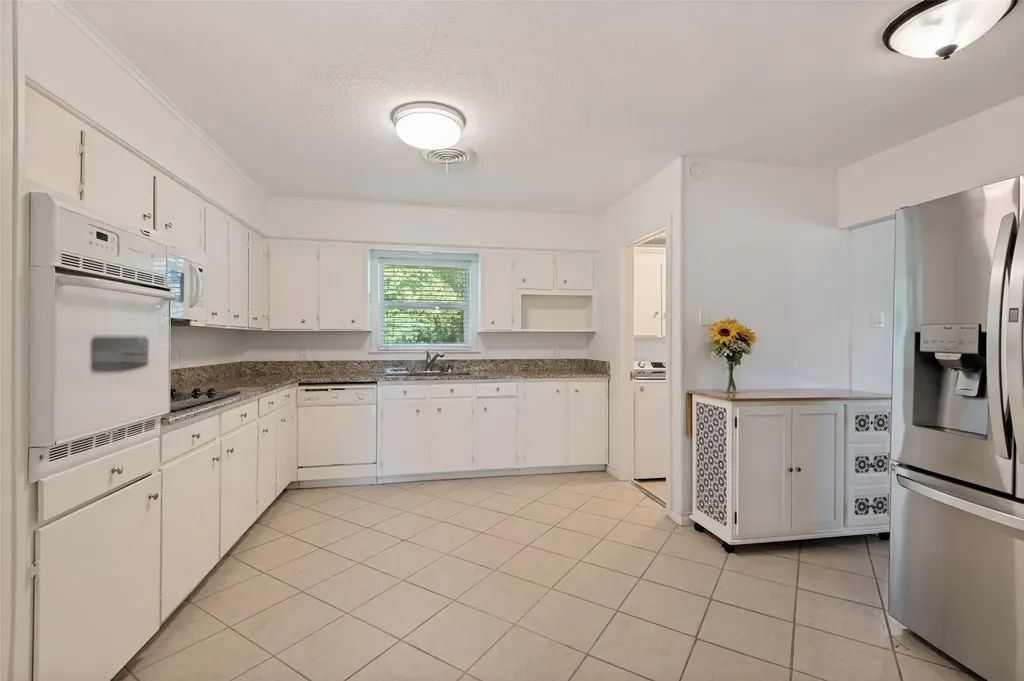 2201 Lake Coves Drive Flower Mound TX 75022