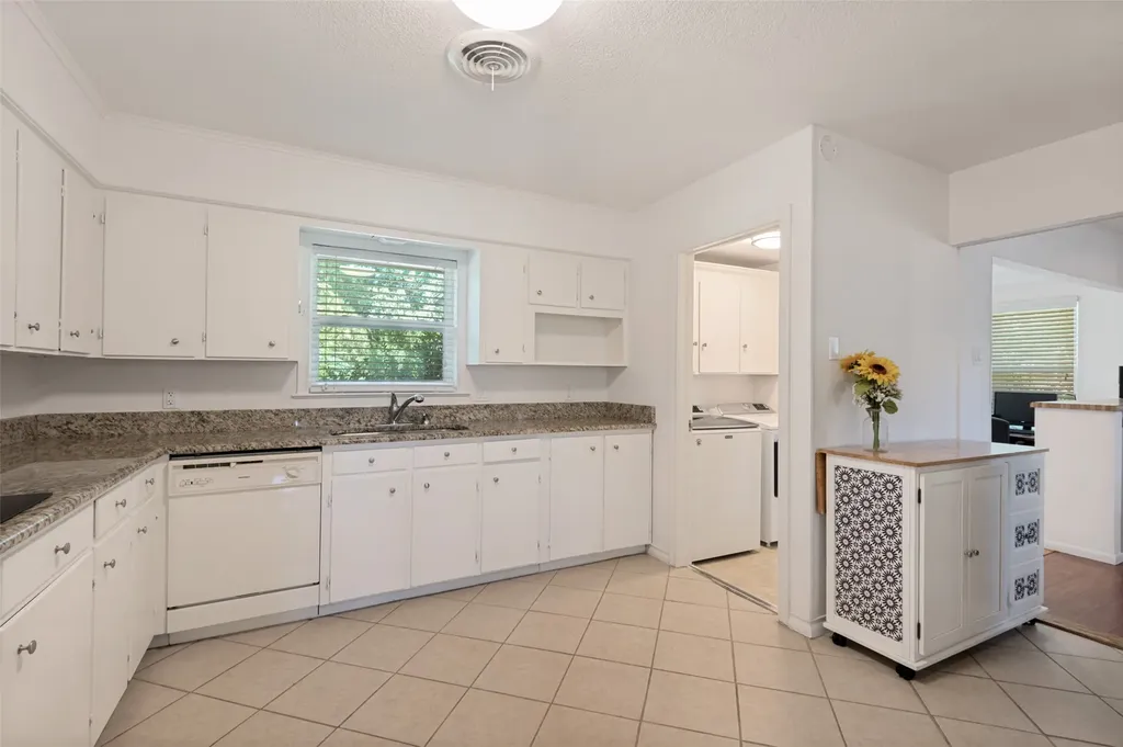 2201 Lake Coves Drive Flower Mound TX 75022