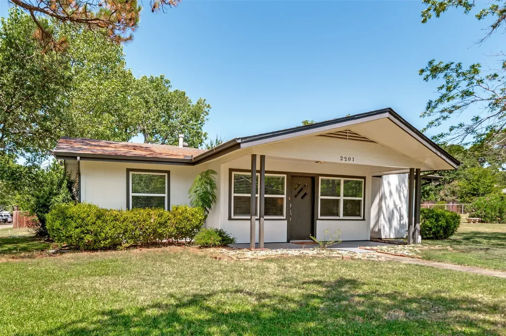 2201 Lake Coves Drive Flower Mound TX 75022