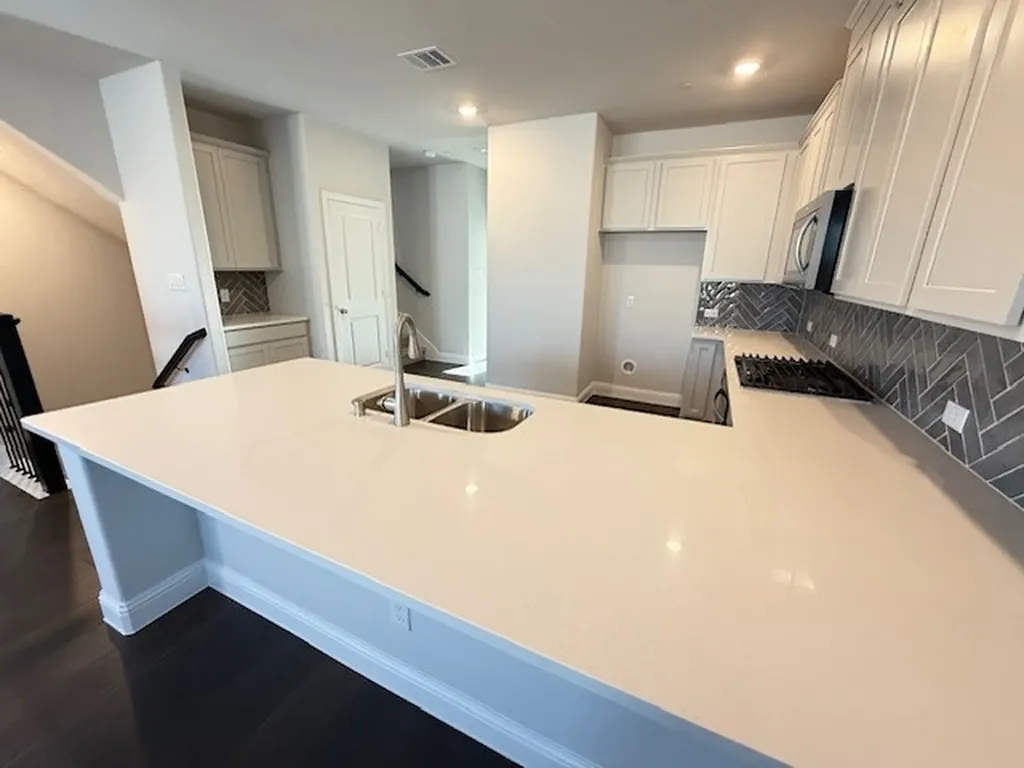 305 Blackthorne Drive Plano TX 75074