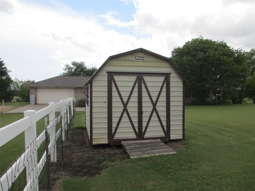 3911 Fm 67 Itasca TX 76055