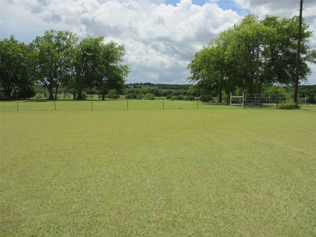 3911 Fm 67 Itasca TX 76055