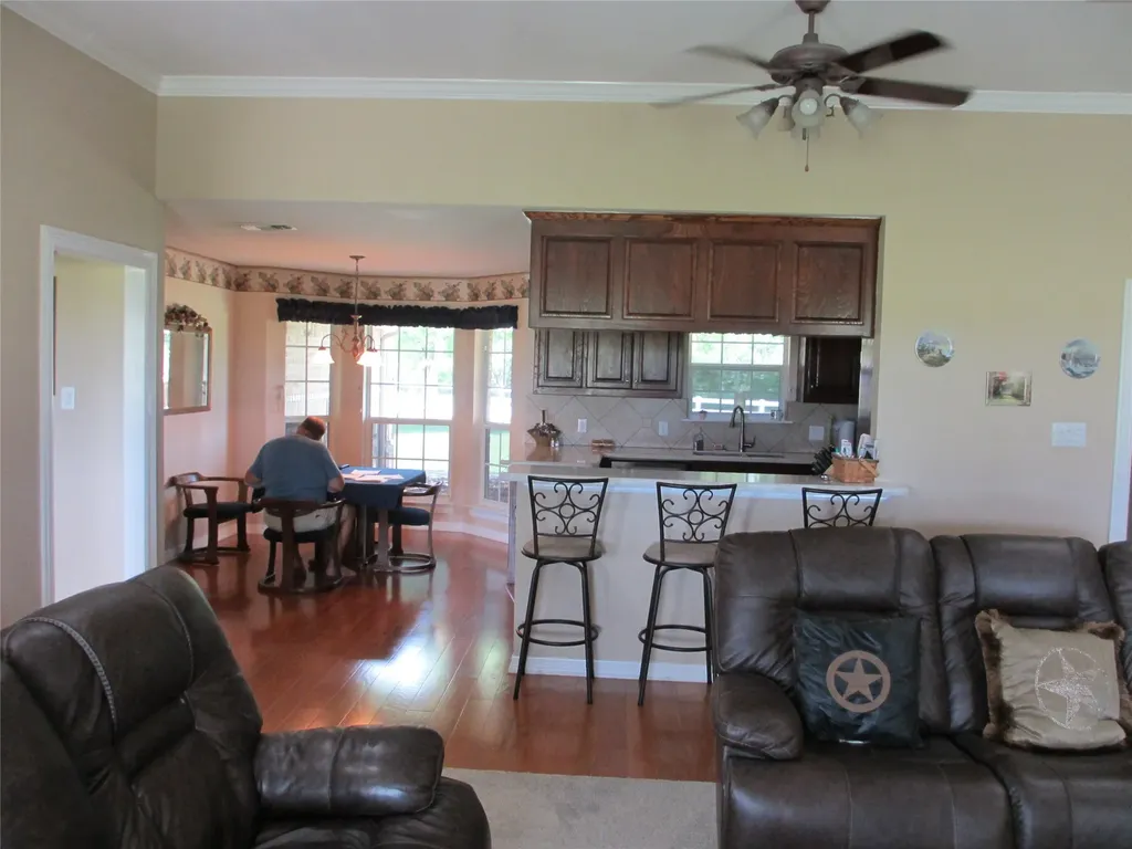 3911 Fm 67 Itasca TX 76055