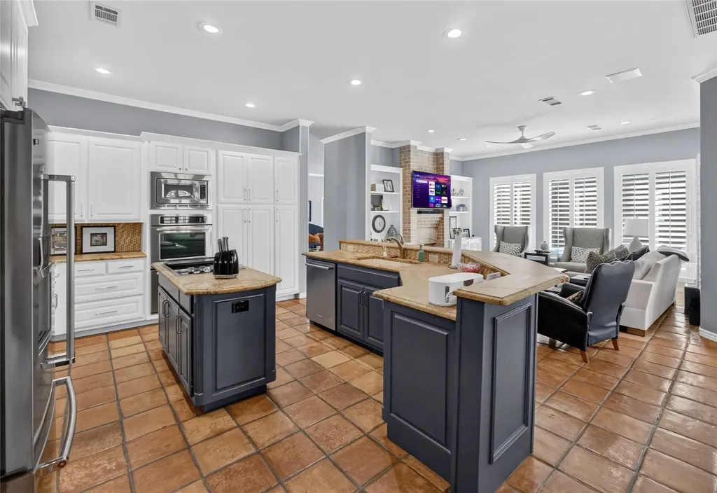 2606 Torrey Pines Drive Fort Worth TX 76109