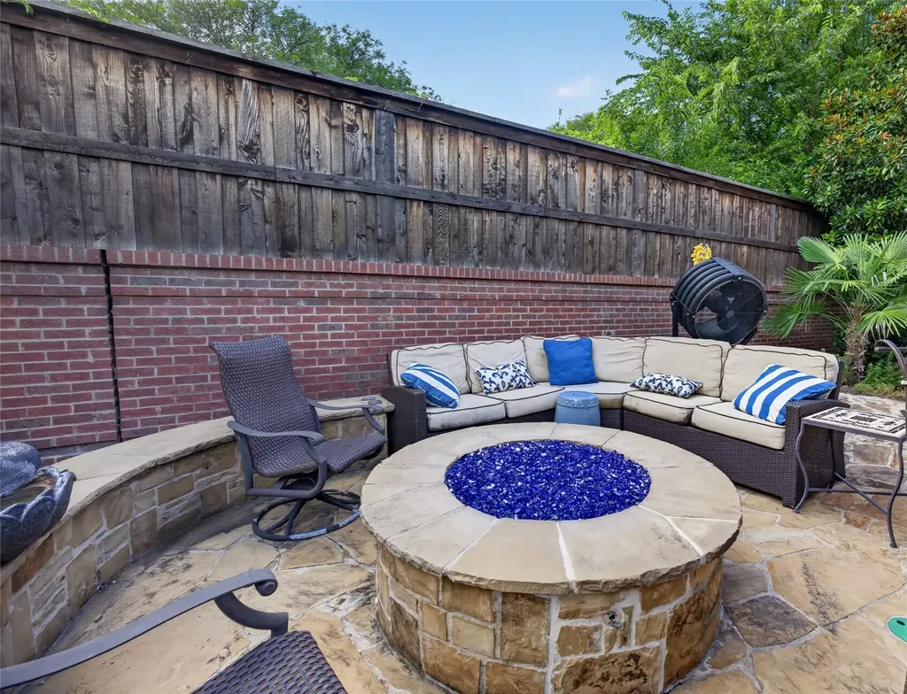 2606 Torrey Pines Drive Fort Worth TX 76109