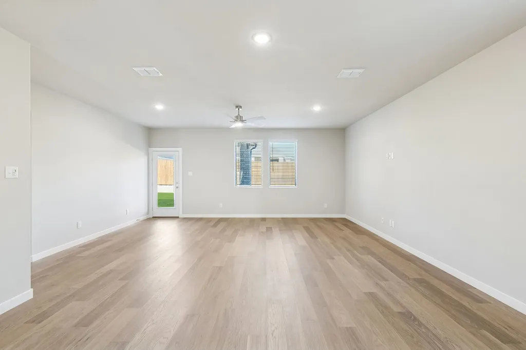2233 Magenta Lane Aubrey TX 76227