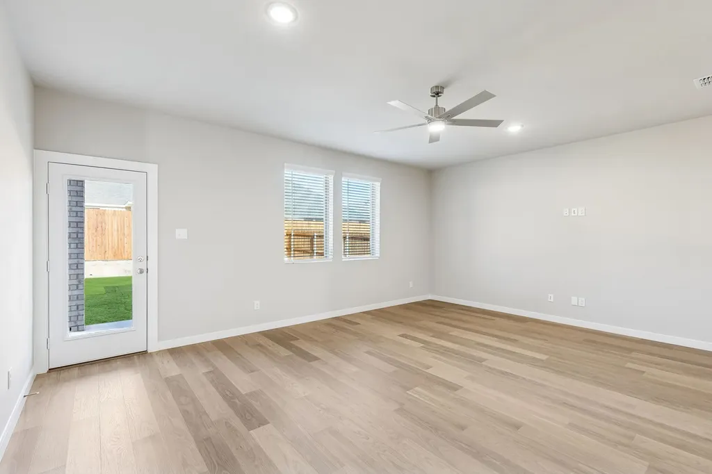 2233 Magenta Lane Aubrey TX 76227