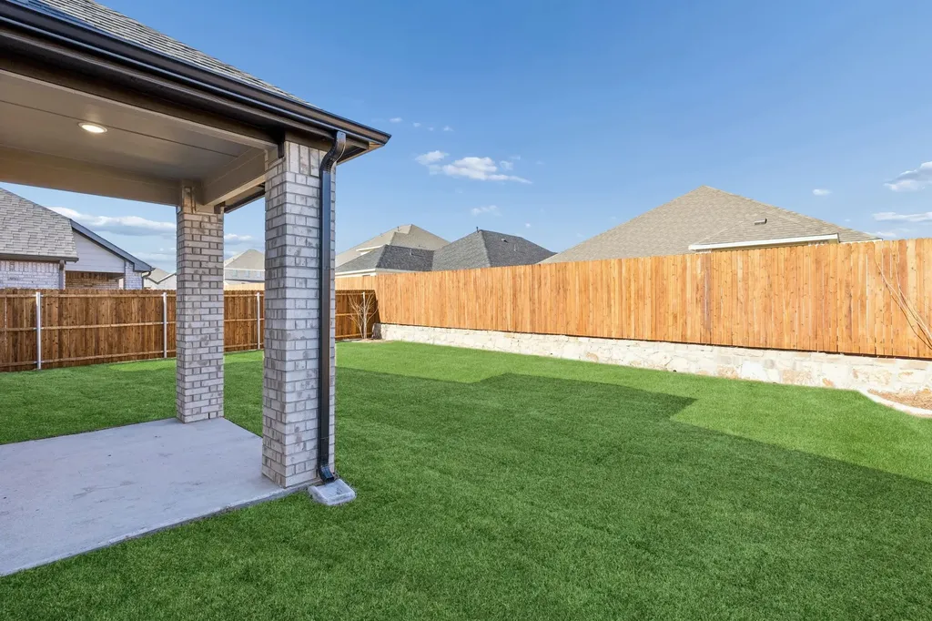 2233 Magenta Lane Aubrey TX 76227