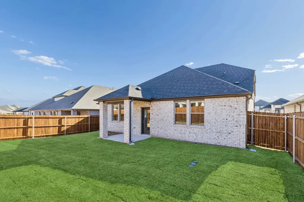 2233 Magenta Lane Aubrey TX 76227