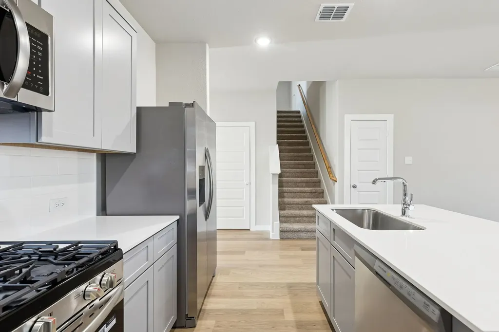 2233 Magenta Lane Aubrey TX 76227